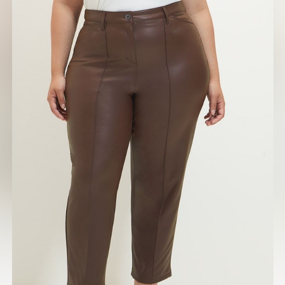 High waisted, faux leather pant straight leg - Picture 2 of 2